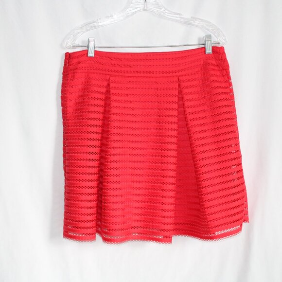 Express Pleated Flair Mini Skirt Bright Red Textured Elastic High Waist Size 12 - Picture 3 of 6